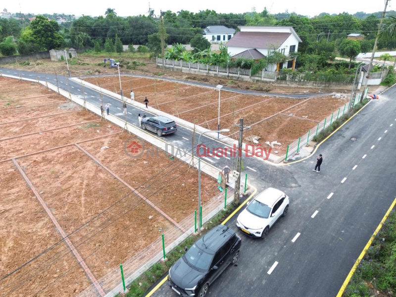 đ 2,5 tỷ | SIÊU PHẨM VIEW HỒ - SÁT ĐHQG HÒA LẠC -Đường ô tô 3 xe tránh, mặt tiền đẹp, dân cư hiện hữu