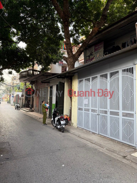 House for sale, 2 floors, alley 604 Ngoc Thuy, 120m x 7m, accessible by car, suitable for business, price just over 14 billion VND. Sales Listings