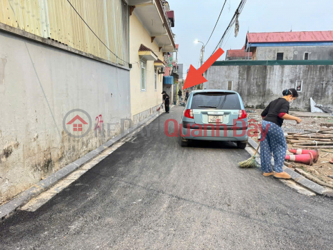 Cực hiếm, nhà 67m hai mặt thoáng nằm ngay giữa chợ Chi Đông. Trung tâm thị trấn cũ _0