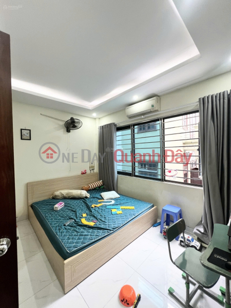 đ 11.2 Billion House for sale in Bang B, Hoang Liet, 40.5m² x 5 floors, car access, 30m from the main road.