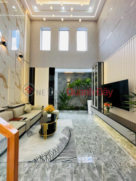 ***House for sale on Cach Mang Thang Tam street, Tan Binh district - (3.7 x 15) Sales Listings