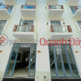 OWNER NEEDS TO SELL House URGENTLY Beautiful Location In Can Giuoc district, Long An province _0