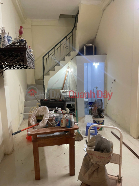 Cho thuê nhà ngõ Đại La 25m x 3 tầng - Giá 7 triệu _0