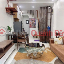 Selling 3-storey townhouse built by private people in Ke Tanh - Giang Bien, 30m² price just over 5 billion _0