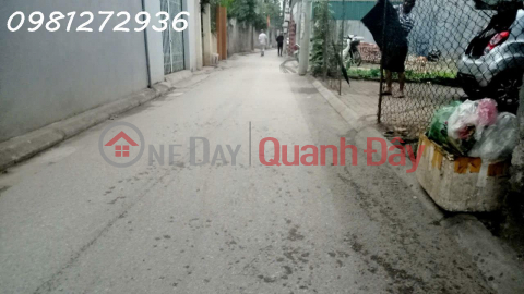 FOR URGENT SALE OF PHUC LOI LAND, 38 m3 3-STORY HOUSE MT 3.9 m PUBLIC ROAD, BUSINESS. _0