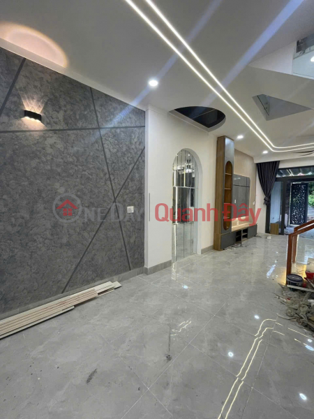 đ 3,65 tỷ, Bán nhà lầu siêu sang P. Tân Phong gần CV Dương Tử Giang chỉ 3tỷ650