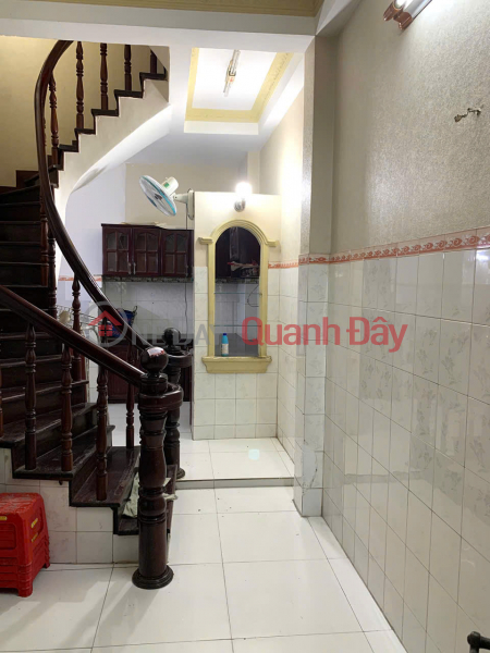 Cho Thuê Nhà 1 Trệt 3 Lầu, 3pn, Dtsd 128m2 + Nội Thất, Đ.Võ Văn Kiệt, P.5, Q.5 | Việt Nam, Cho thuê, đ 12 triệu/ tháng