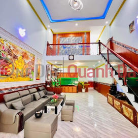 Brand new house, 1 ground floor, 1 mezzanine, 3 bedrooms, private title, with residential land _0