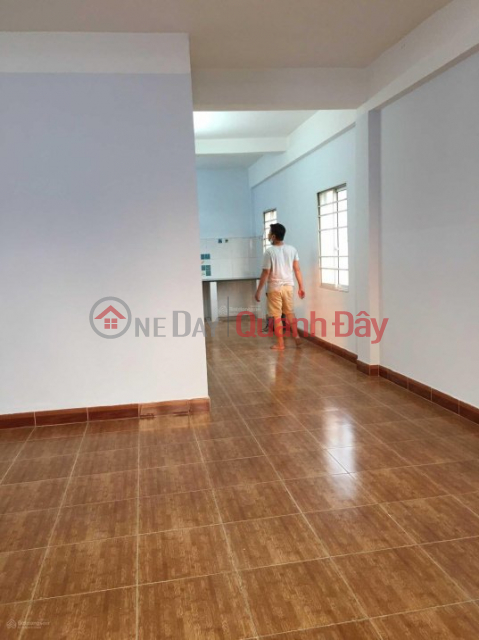 Cheap apartment for sale on Nguyen Khoai street, Ward 1, District 4. Private Red Book _0