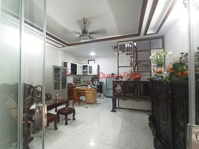 Selling Thach Ban house, people built a bright corner lot, priced at 3 billion, still negotiable Sales Listings