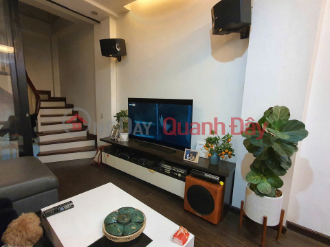 Super rare house for rent in Buoi, Ba Dinh, 5 floors, 30m2, 4 bedrooms, 13 million - for family only _0