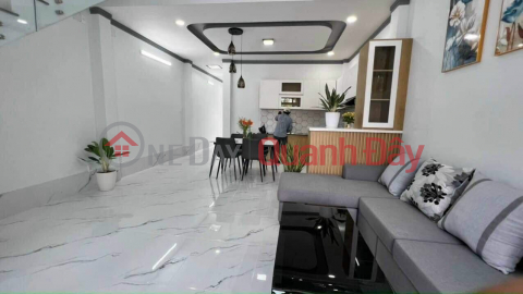 Solidly built house, fully furnished, move in immediately _0
