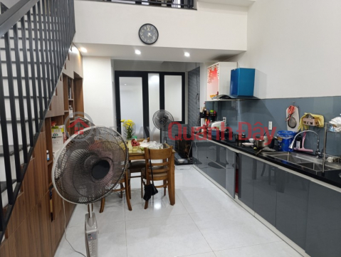 ► Kiệt Ô tô đậu cửa, sát Võ Nguyên Giáp Hồ Xuân Hương, 68m2, 3 mê, 8.x tỷ _0