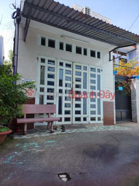 BEAUTIFUL HOUSE - GOOD PRICE - OWNER Sells House Quickly Location in Dong Hung Thuan Ward - District 12 Sales Listings