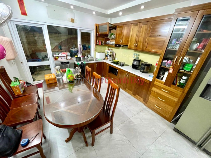 TOP SECURITY - FUTURE ON THE BIG STREET.<br \\/> EXPANDED - FOR RESIDENTIAL CUSTOMERS, Vietnam Sales, đ 13.8 Billion