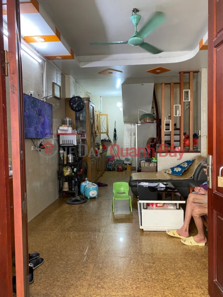BÁN NHÀ: Trần Bình .DT: 30m2 - 5 tầng - MT 3.3m - 6.6 tỷ Niêm yết bán
