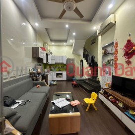BÁN GẤP NHÀ NGÔ QUYỀN, HÀ ĐÔNG, Ô TÔ ĐỖ CỬA, NHỈNH 5 TỶ _0