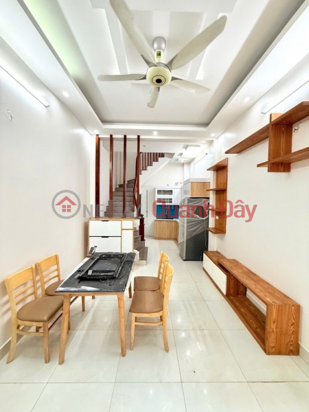 đ 9,5 tỷ | Doãn kế thiện 30m x5 tầng 9,5 tỷ full nội thất,ô tô tránh 30m