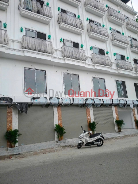 Property Search Vietnam | OneDay | Nhà ở, Niêm yết bán Đẹp thôi rồi các bác ơi !
5 căn Tứ hiệp - Thanh trì, đường 2 công ten nơ tránh
Đẹp ko tì vết , vew hồ điều