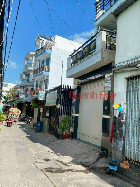 đ 4.4 Billion, 4m x 19m car alley house on Provincial Road 10 Binh Tan price 4.4 billion VND