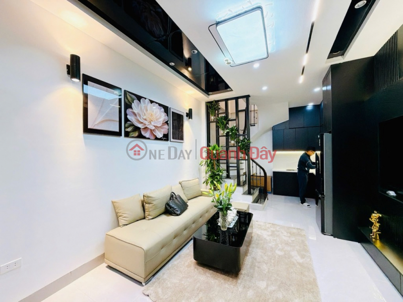 , Please Select, Residential, Sales Listings đ 4.65 Billion