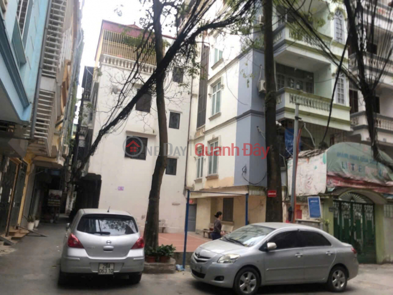 HOUSE FOR SALE ON NGUYEN TRAI STREET, CAR ALLEY, RIGHT IN THE CENTER, NGÃ TU SO MARKET Sales Listings