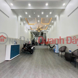 Stunning 4-story house, located in a car-accessible alley off Dao Tong Nguyen street, comes with million-dollar furniture included. _0