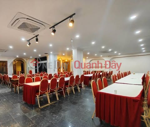 SUPER PRODUCT ON TO HUU STREET (ELEVATOR) VIP CLASS WITH HUGE CASH FLOW _0