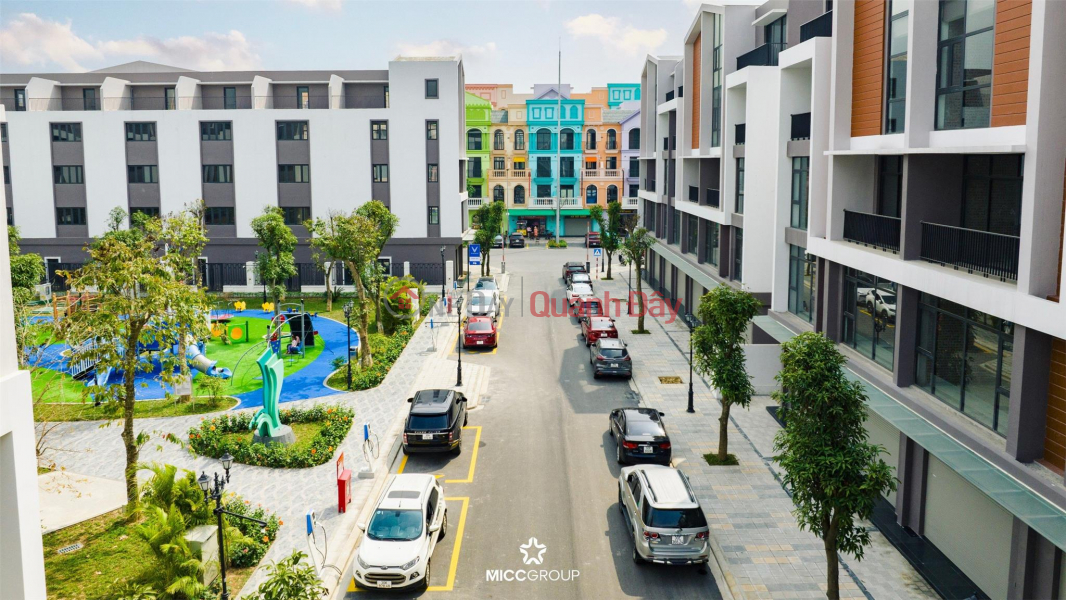 Property Search Vietnam | OneDay | Nhà ở Niêm yết bán, Căn Góc Vin Hưng Yên - Góc duy nhất giá 16 tỷ - mặt trục đại lộ 51m - Cổng chính CV nước