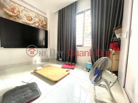 HOANG QUOC VIET 18M x5 FLOORS ONLY 4.250 BILLION, ALLEY, CORNER LOT, CARS CAN PASS THE HOUSE, RESIDENTIAL BUILDER, 30M TO THE STREET _0