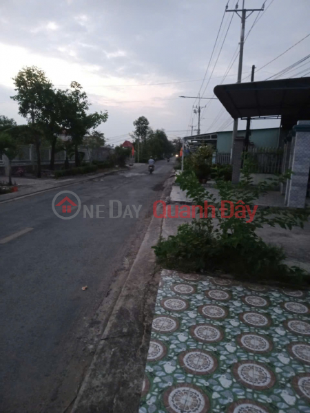 đ 3.2 Billion | BEAUTIFUL HOUSE – PRIME LOCATION – OWNER SELLING Provincial Road 827b Thanh Phu Long Commune, Chau Thanh District, Long An Province