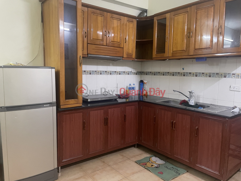 Apartment for rent, 2nd floor, lane 805 Giai Phong, 50m2, 2 bedrooms, 6 million Rental Listings