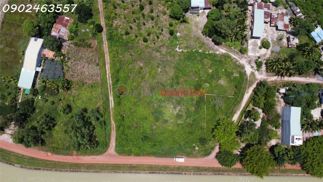 Unique piece of land with a view of Ba Mountain and the West Canal! Vietnam Sales đ 100 Million