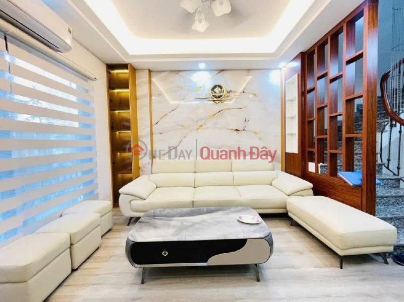 Property Search Vietnam | OneDay | Nhà ở, Niêm yết bán | bán nhà bồ đề. 50m2 * 5 tầng * 11 tỷ. full nội thất, ô tô đỗ cửa.