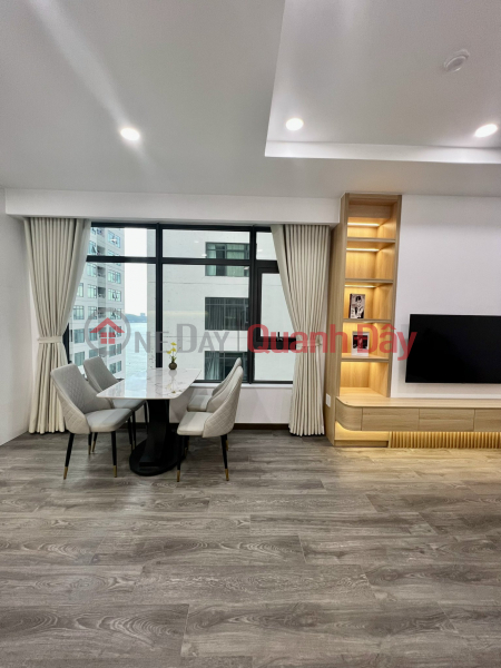 CORNER APARTMENT FOR SALE IN MUONG THANH VIEN TRIEU APARTMENT, LOCATED RIGHT ON THE BEACH OF HON CHONG Sales Listings