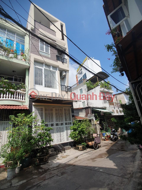 Own a Beautiful House Now in Binh Thanh District, Ho Chi Minh City _0