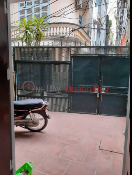Property Search Vietnam | OneDay | Residential Rental Listings | House for rent in Hoang Van Thai car alley, 3 floors x 45m2, 4 bedrooms, 11.5 million VND. Company office, business, family, group accommodation.