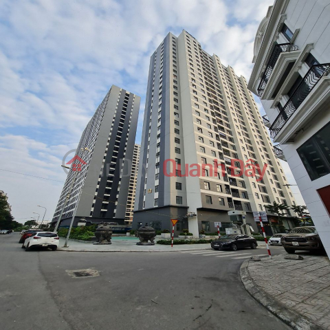 Super beautiful sunset view CORNER apartment 60m2 in the center of Trau Quy town, Gia Lam. Contact 0989894845 _0