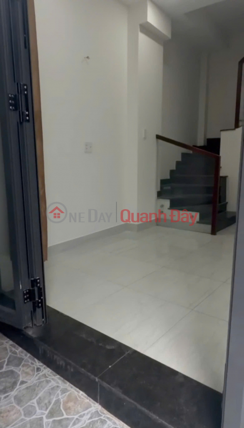 House for sale: 1 ground floor, 2 upper floors, and rooftop terrace, Nguyen Kiem Street, Ward 3, Go Vap District, 3.49 billion VND. _0