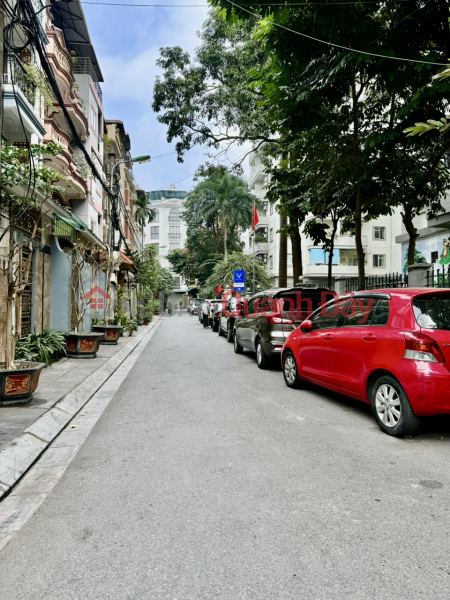 ₫ 13.6 Billion House for sale PL Trung Kinh - Cau Giay - Car - Sidewalk - Area 50m x MT 6m Approximately 13 billion