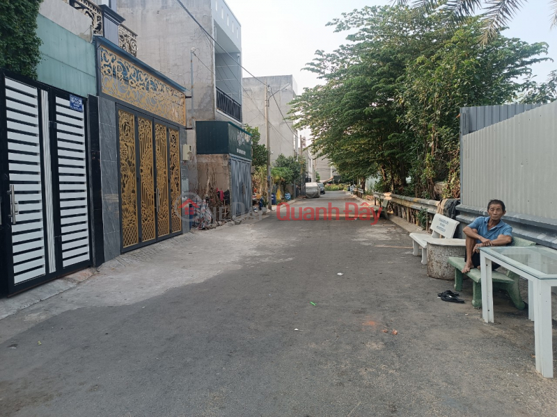 122m2 plot of land for urgent sale - Nguyen Anh Thu street - 500m from the supermarket Sales Listings
