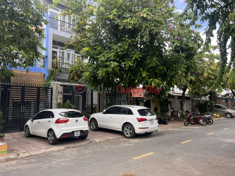 House for sale in front of Do Xuan Hop, District 9, 115m2, G63 sleeping day and night in front of the house, senior staff area Sales Listings