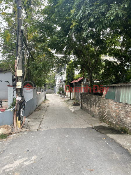 3 storey house NGOC THUY ENJOY THE RED RIVER WIND, COOL all year round. Sales Listings