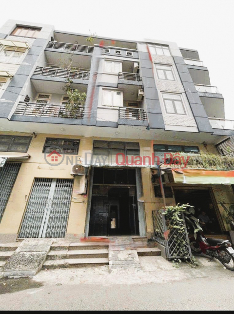 House for Rent by Owner in Binh Thanh District, Near Tan Cang Metro Station _0