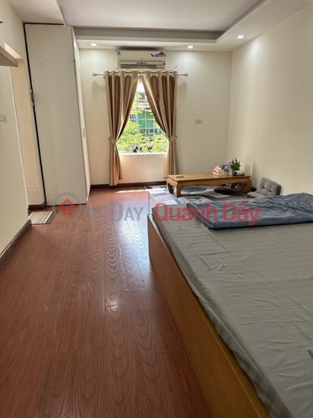 đ 2.38 Billion BEAUTIFUL HOUSE - GOOD PRICE - OWNER For Sale, Group Apartment A4 Vinh Ho, Thinh Quang, Dong Da, Hanoi