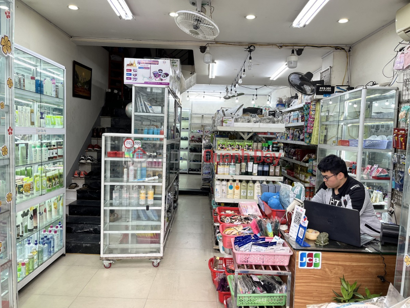 Property Search Vietnam | OneDay | Retail | Rental Listings The owner leases a business shop (1st floor) at 45 Tran Quoc Hoan Street, Dich Vong Hau Ward, Cau Giay, Hanoi