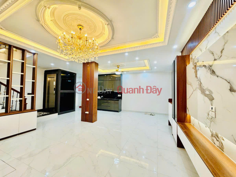 Property Search Vietnam | OneDay | Residential, Sales Listings | Reduced by 4 billion VND, house in Phuc Dien - Duc Dien, 60m², 7 floors with elevator, subdivided land plot, picturesque, 18 billion VND.