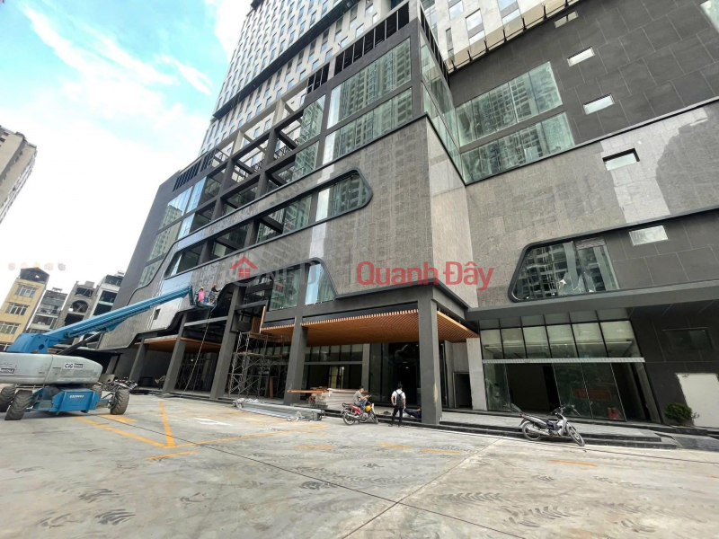 CASH FLOW PROFIT 60 MILLION\\/MONTH, INVEST 2.5 BILLION, IMMEDIATELY OWN OFFICE FLOOR WITH RED BOOK 136 HO TUNG MAU. Sales Listings