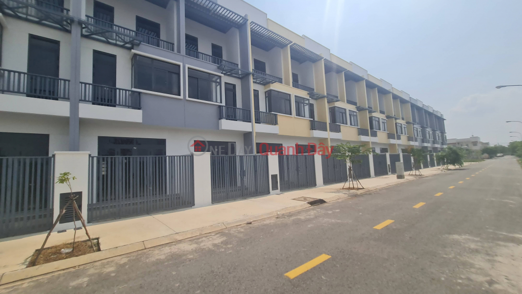 đ 1.75 Billion, RENTAL PRICES – OWNING A REAL TOWNHOUSE – THE HOUSING SOLUTION FOR YOUNG FAMILIES