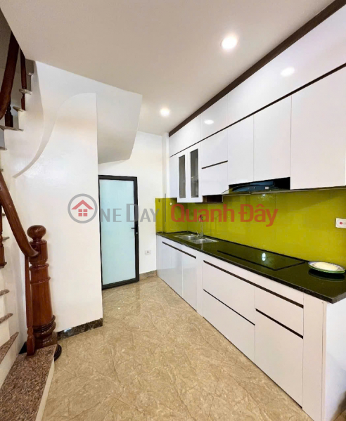 BEAUTIFUL HOUSE FOR SALE ON TRAN THAI TONG STREET, THONG ALLEY, PERFECT SECURITY - 5 FLOORS, 7.85 BILLION Sales Listings